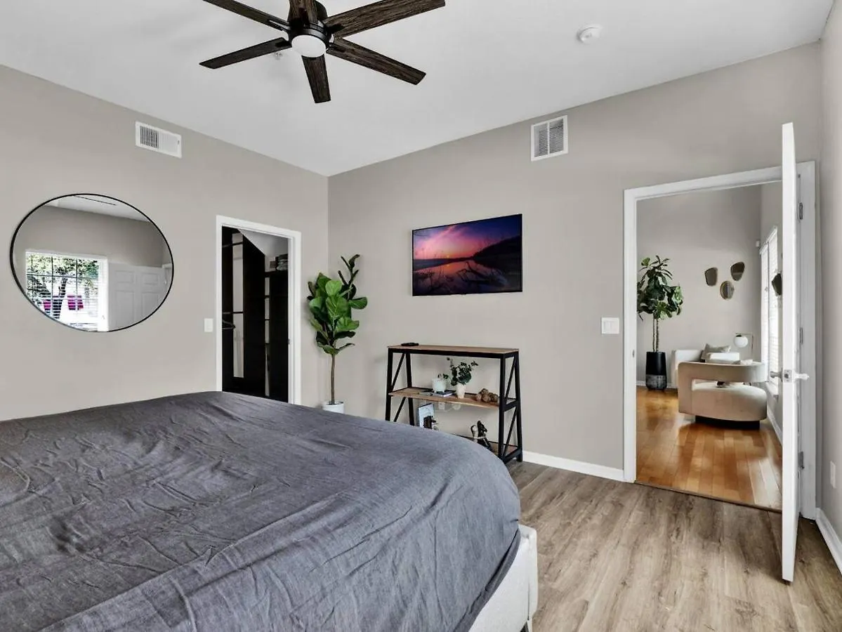 Apartment Beautiful Townhouse Centrally Located Orlando